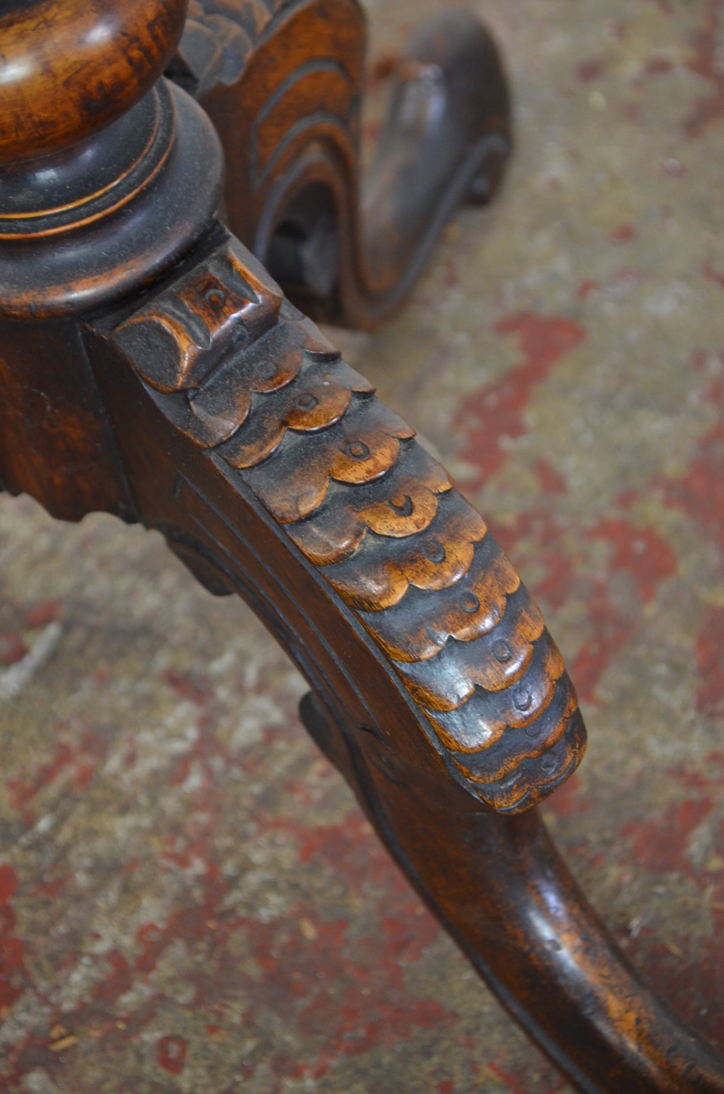 A Victorian Walnut Tripod Side/Wine Table