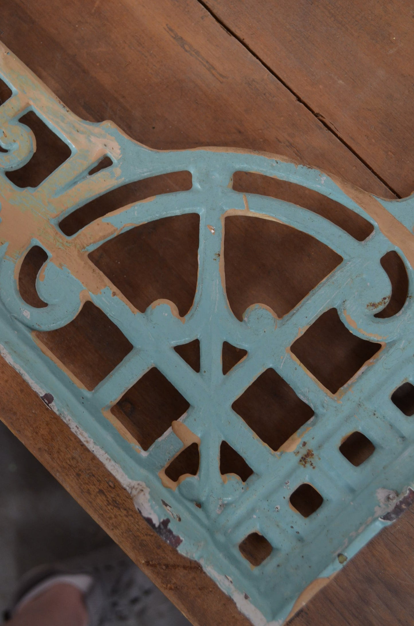 Pair Of Vintage Possibly Victorian Cast Iron Brackets