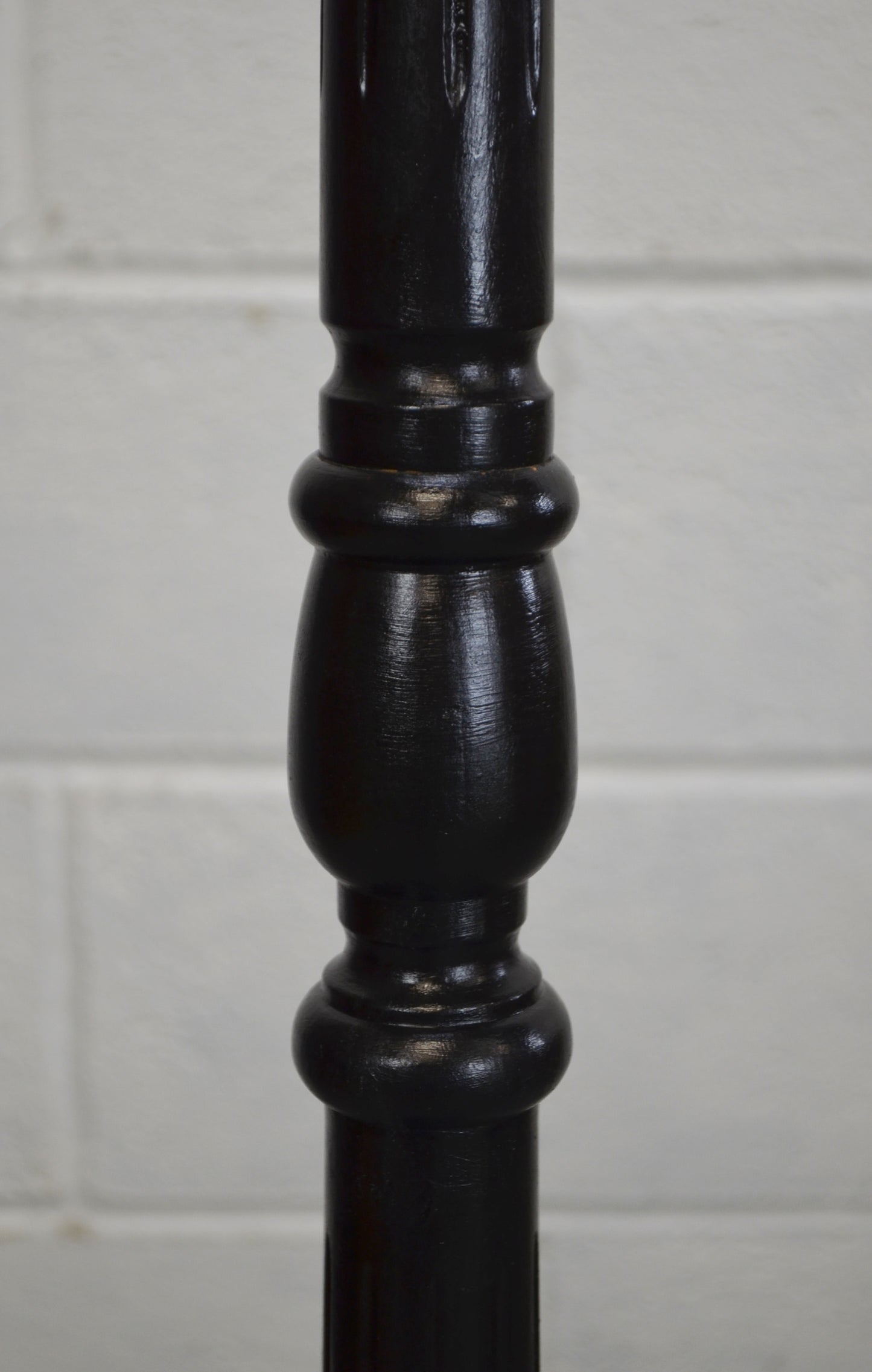 Vintage Ebonised Floor Lamp (A2)