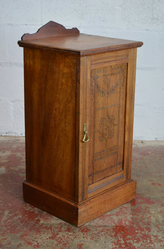 An Antique Oak Bedside Cabinet / Nightstand