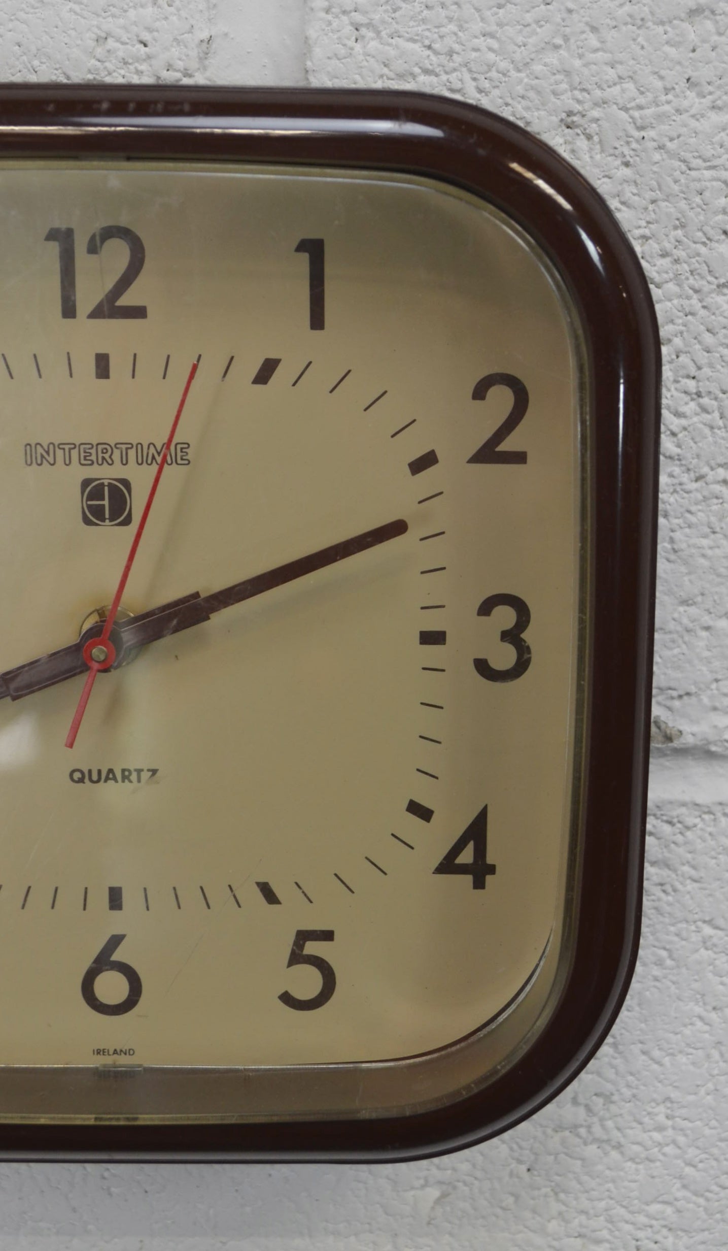 Vintage Mid Century Quartz Wall Clock