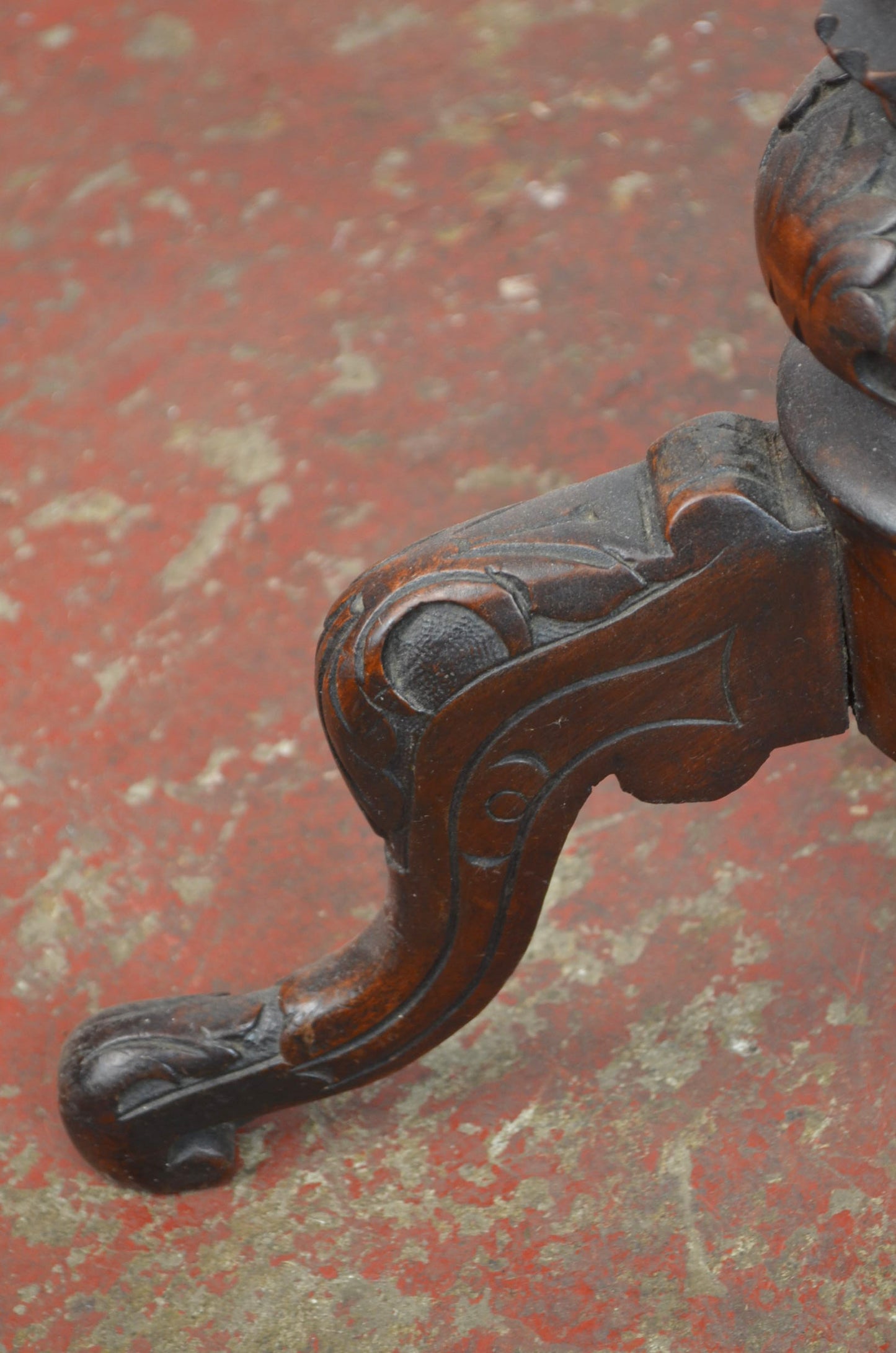 A Victorian Mahogany Tripod Side/Wine Table
