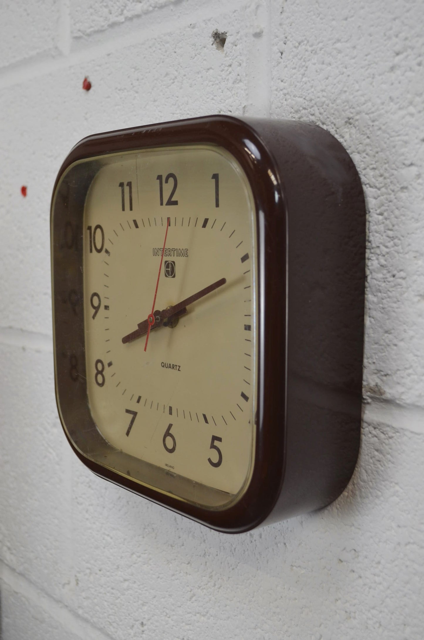Vintage Mid Century Quartz Wall Clock