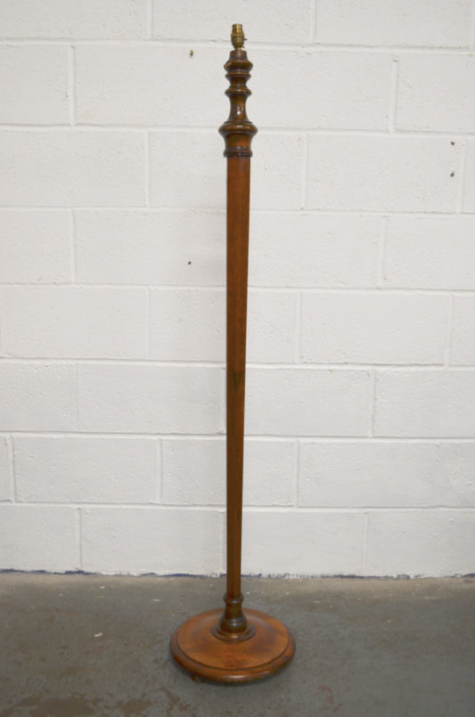 Vintage Floor Lamp (d1)