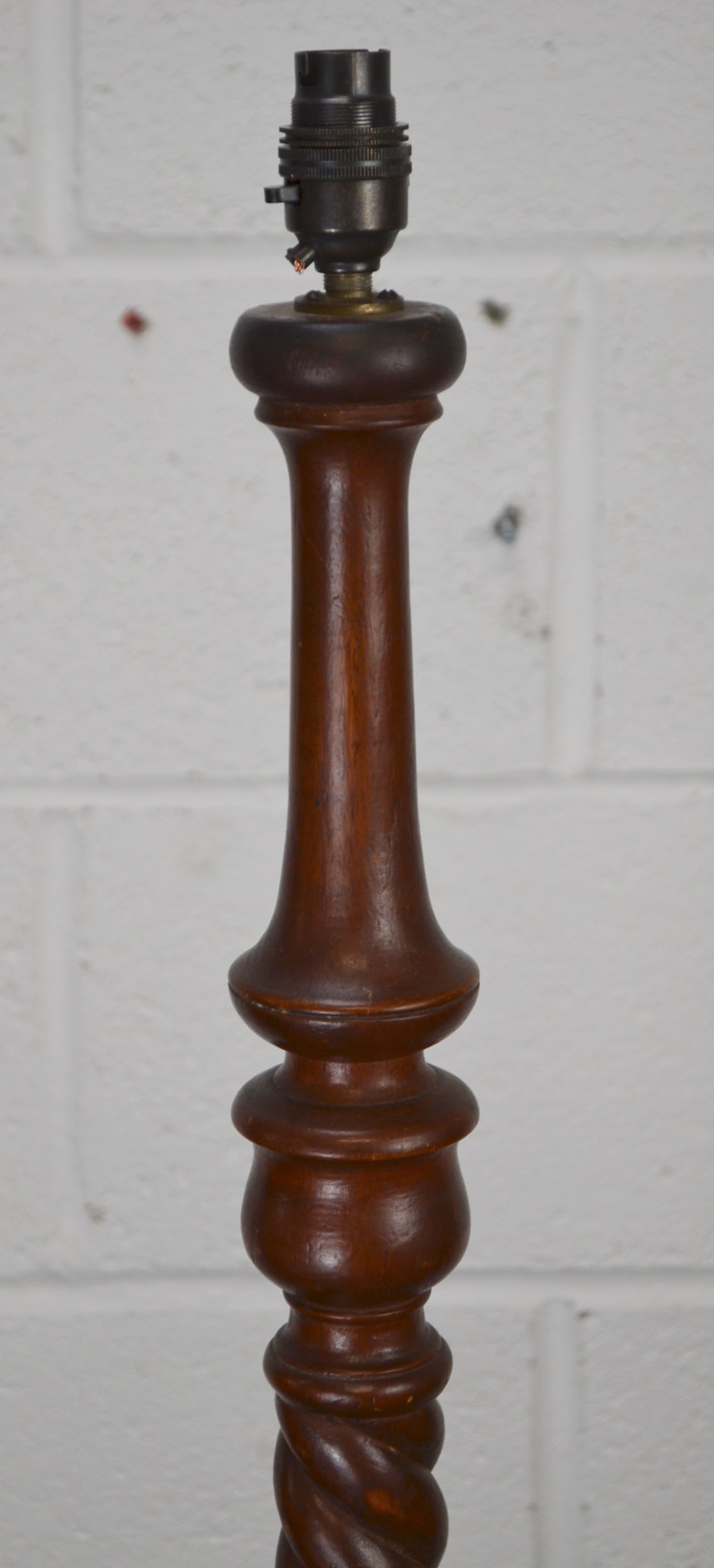 Vintage Barley Twist Floor Lamp (n2)