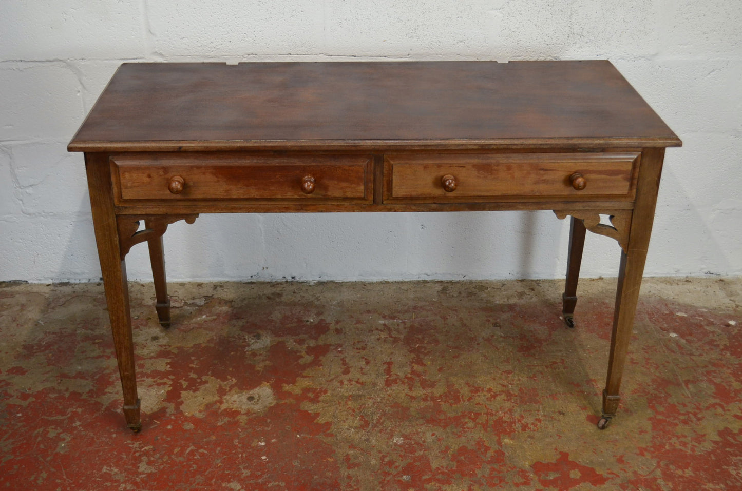 A Victorian Mahogany Writing Table/Desk