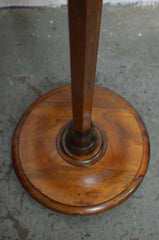 Vintage Floor Lamp (d1)