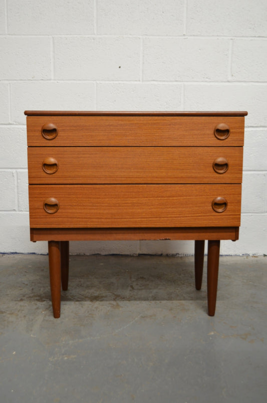A Vintage Chest Of Drawers