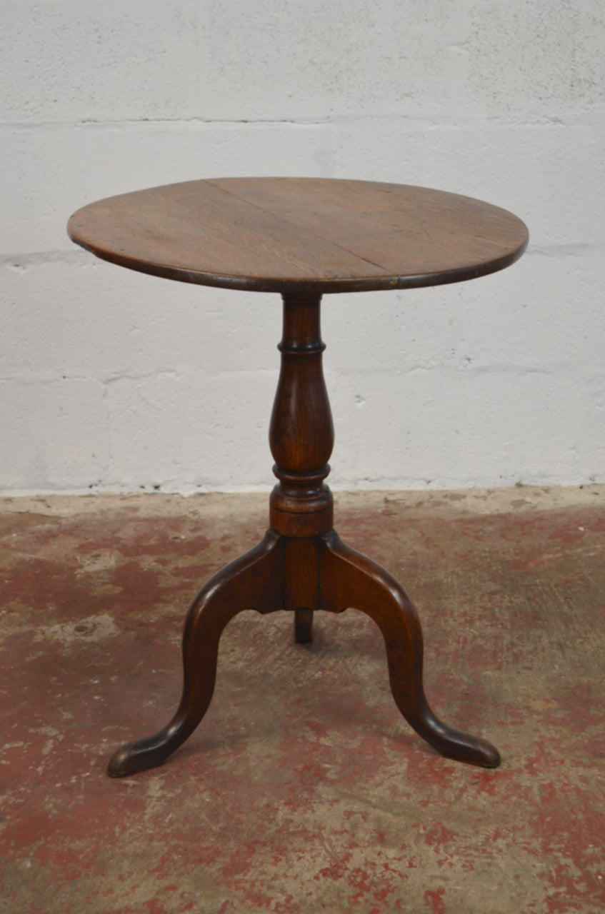 An Antique Victorian Oak Tripod Side/Wine Table