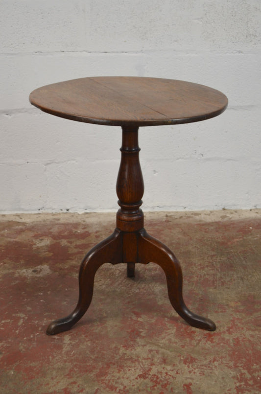 An Antique Victorian Oak Tripod Side/Wine Table
