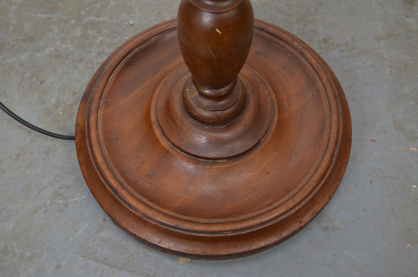 Vintage Floor Lamp (n3)