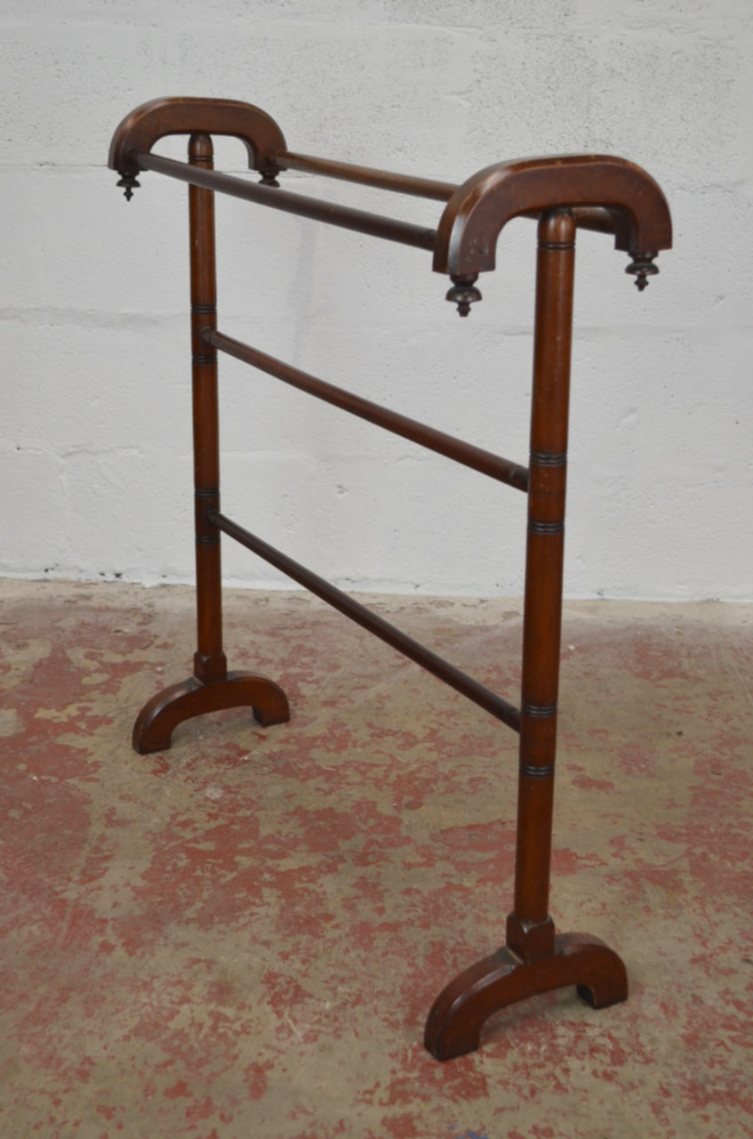Victorian Towel Rail - With Four Supports