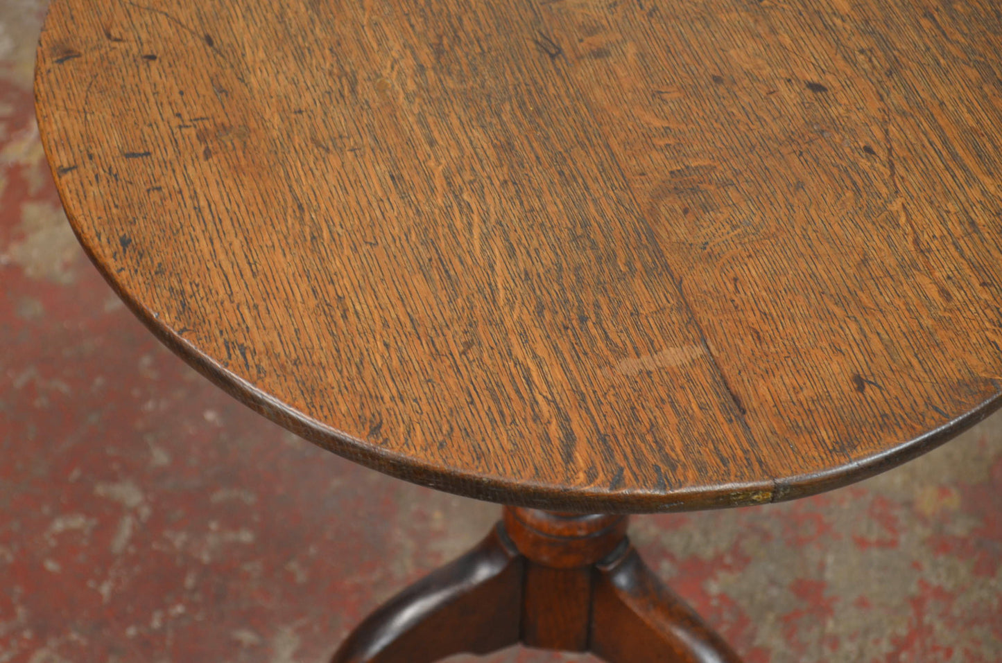 An Antique Victorian Oak Tripod Side/Wine Table