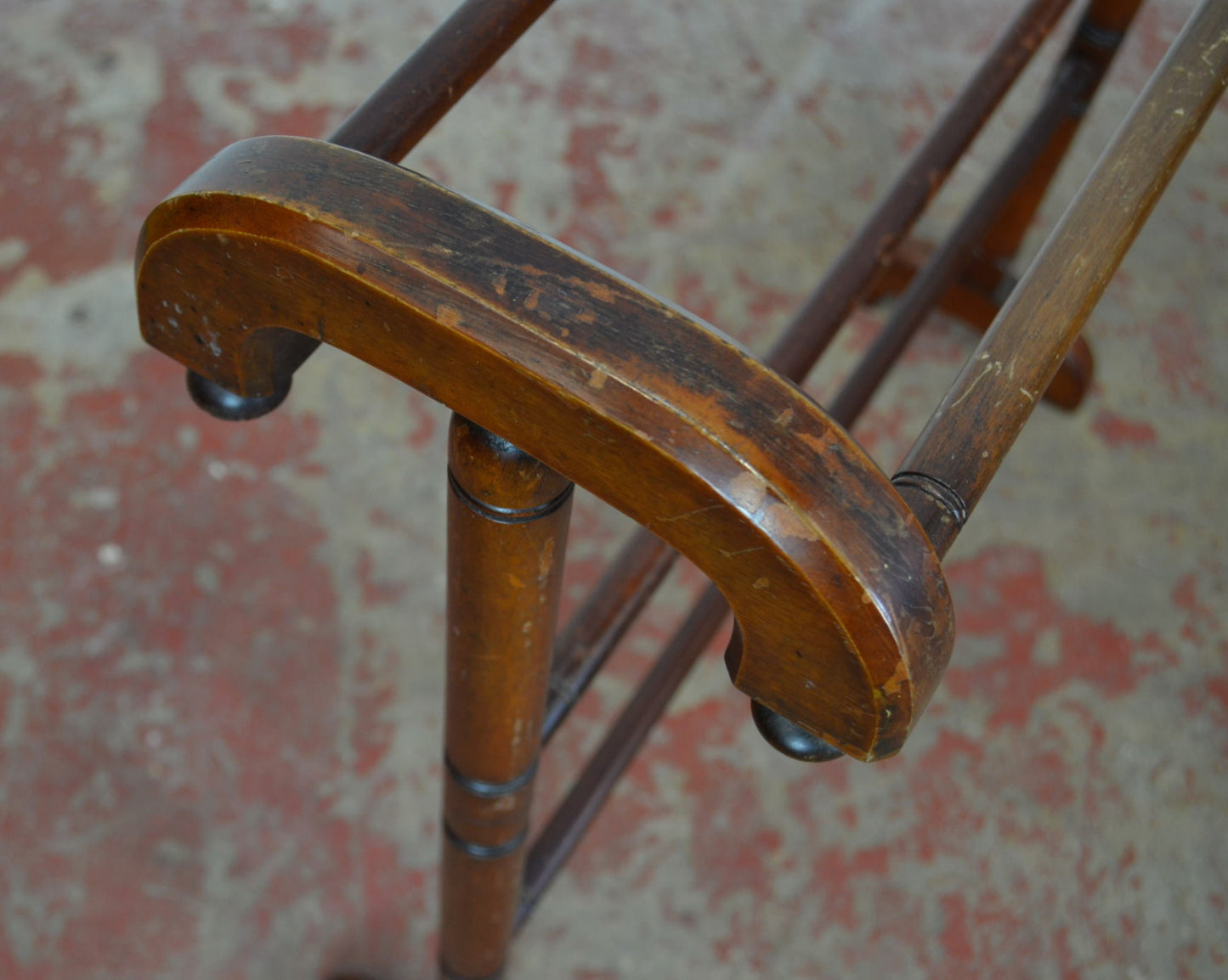 Victorian Towel Rail - With Four Supports