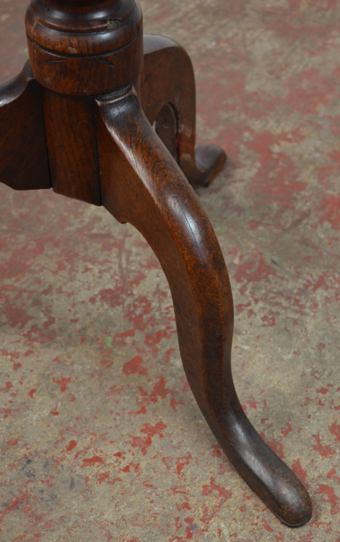An Antique Victorian Oak Tripod Side/Wine Table