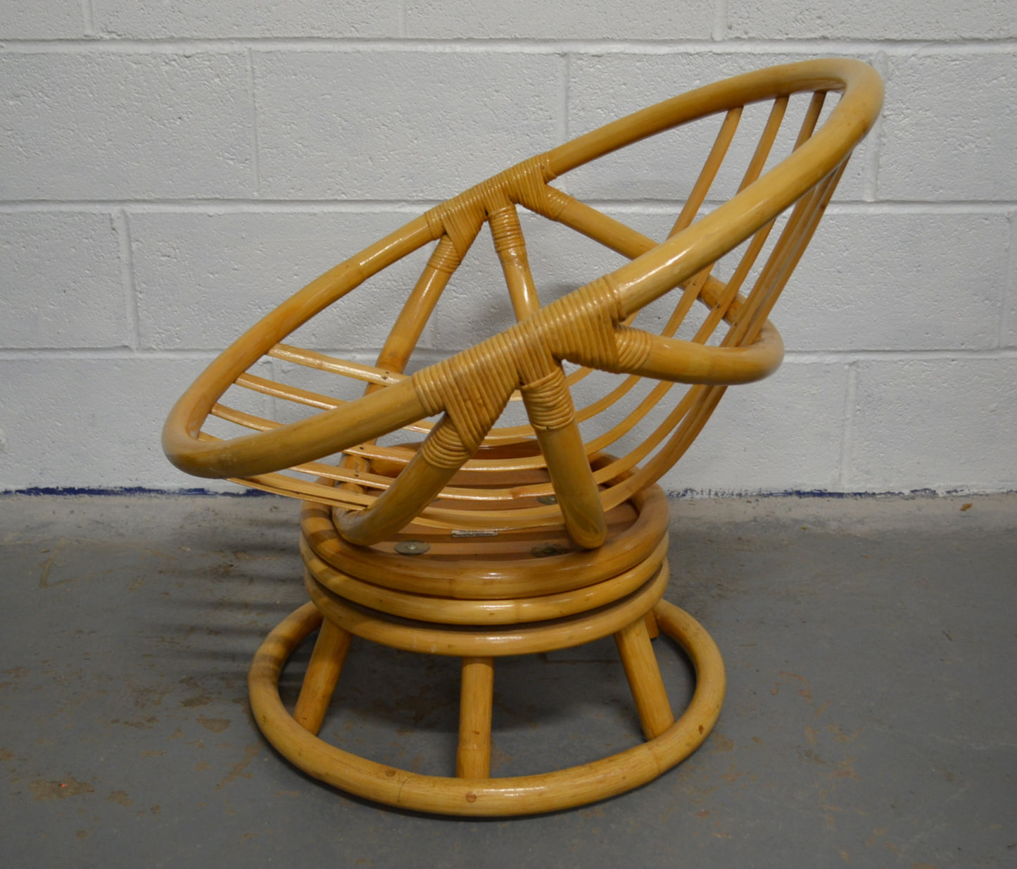 Bamboo Swivel Lounge Chair