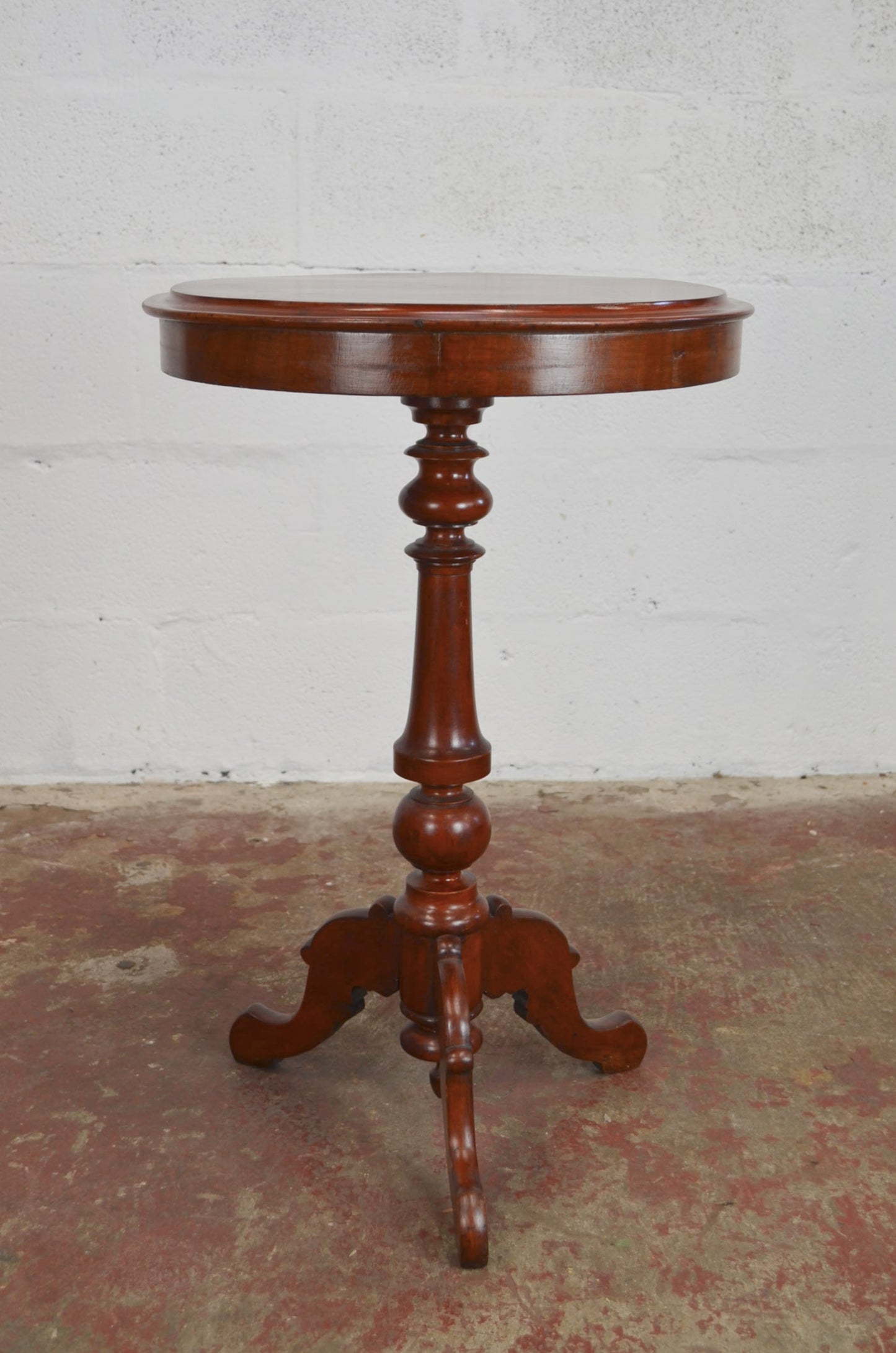 A Victorian Mahogany Tripod Side/Wine Table