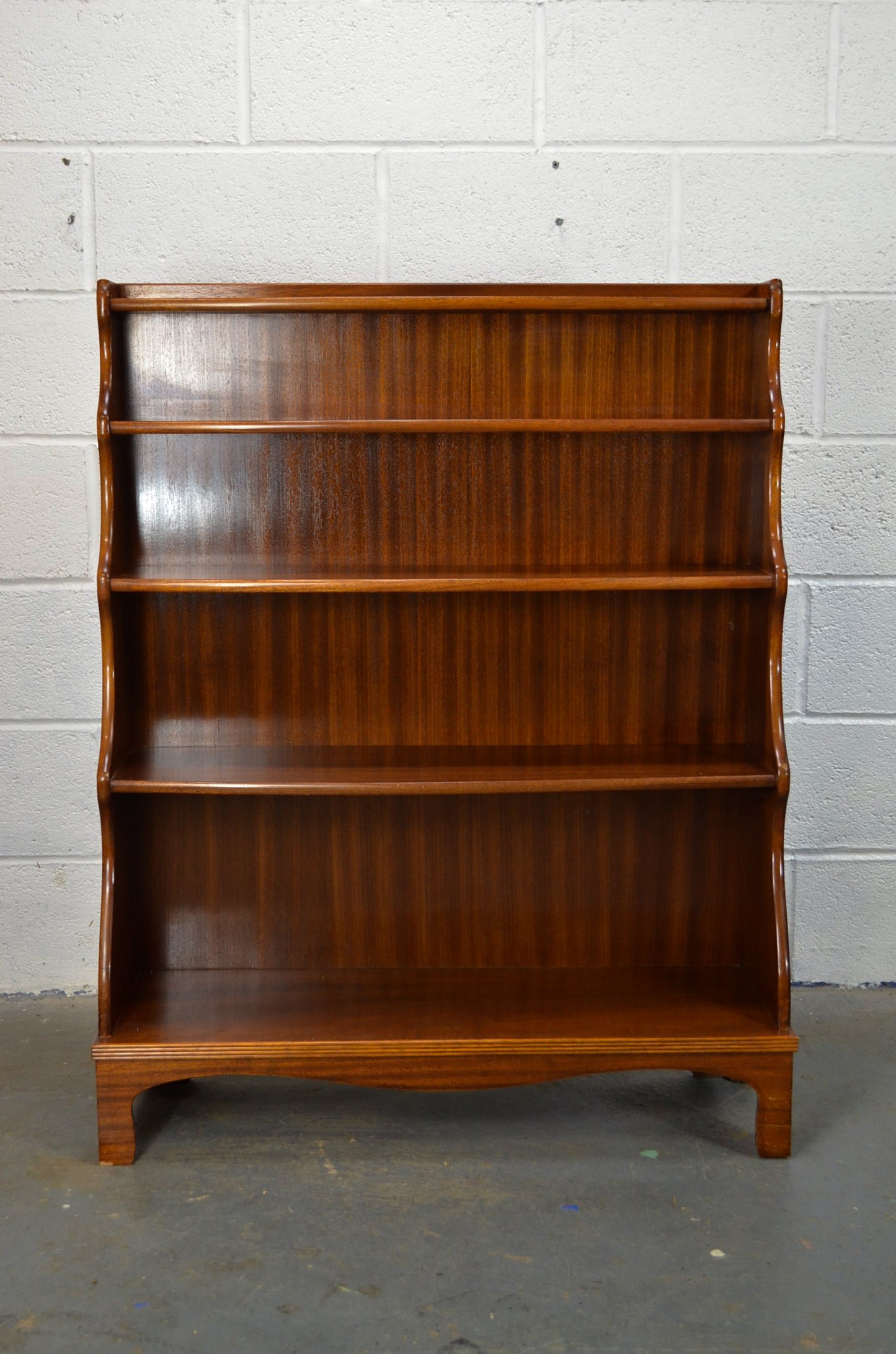 Honey Oak Early 20th Century Waterfall Bookcase