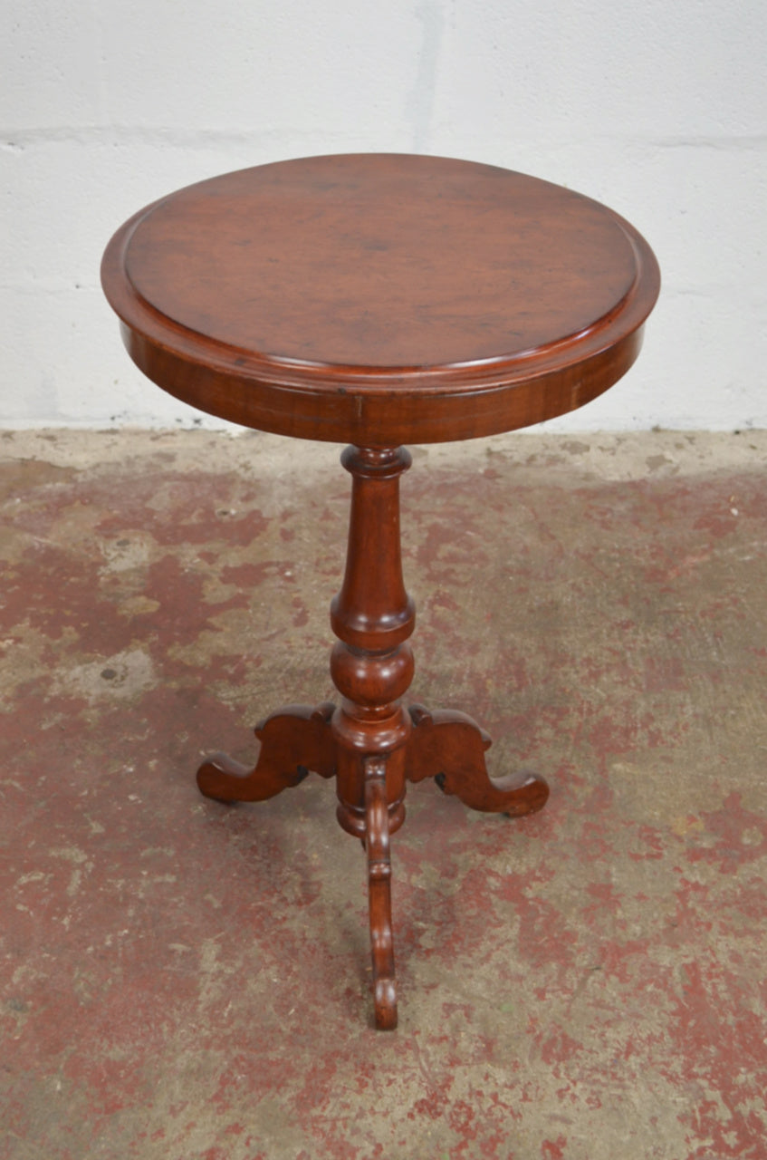 A Victorian Mahogany Tripod Side/Wine Table