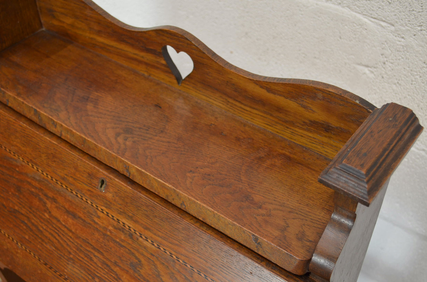 Arts & Crafts 20th Century Oak Bureau