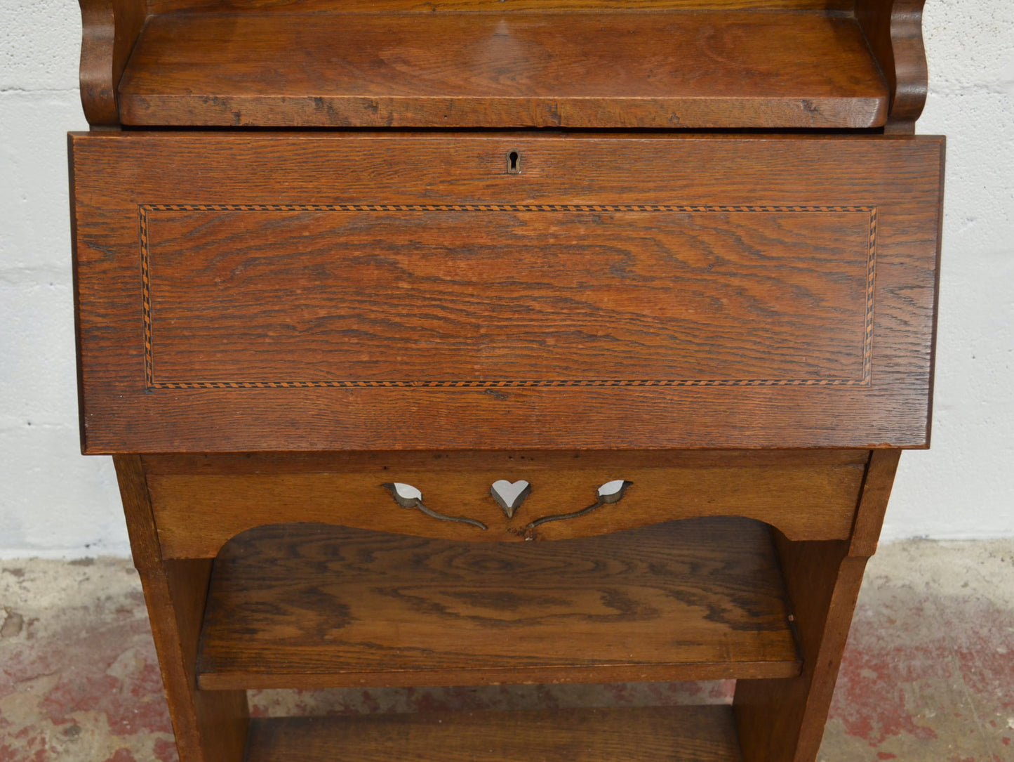 Arts & Crafts 20th Century Oak Bureau