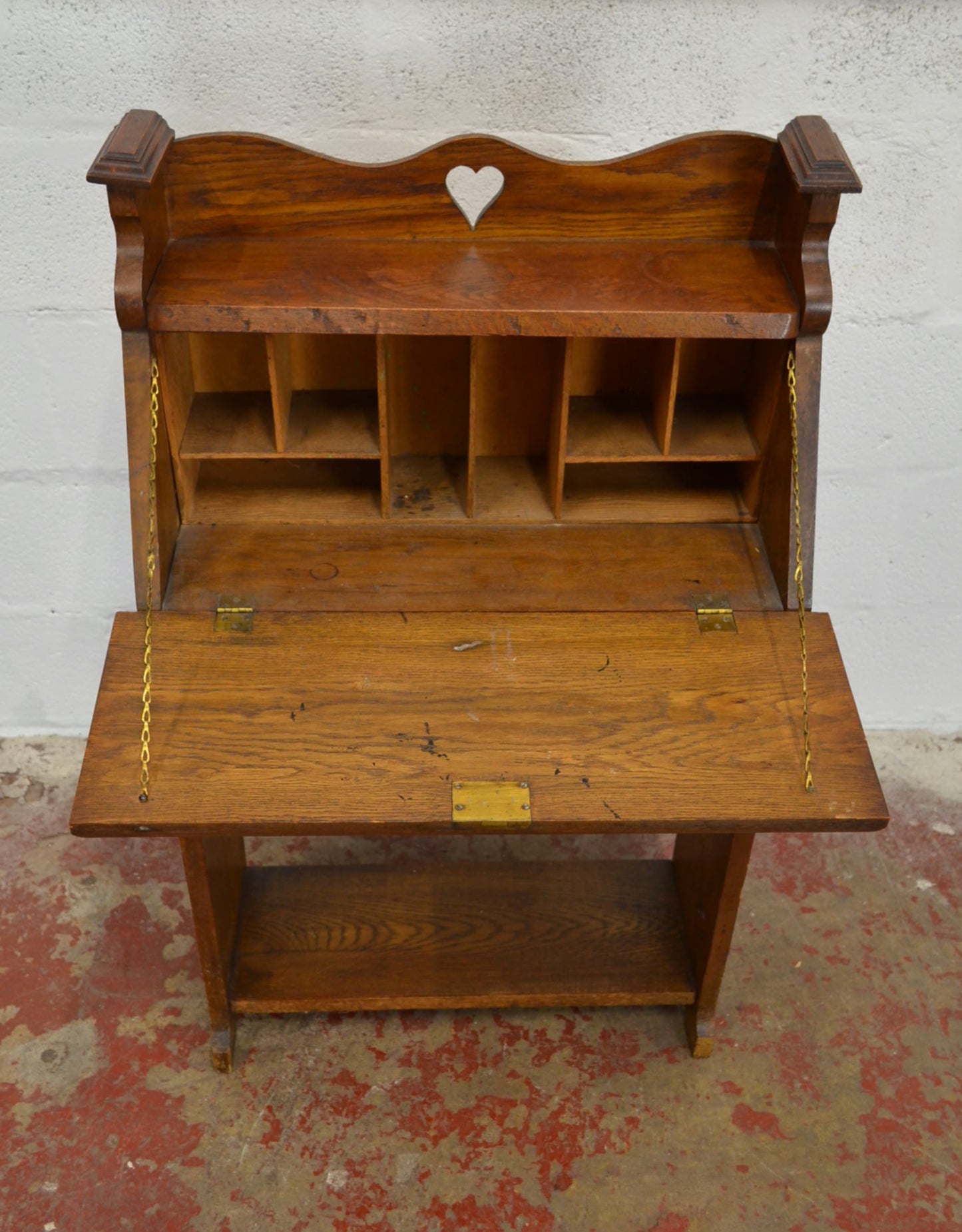 Arts & Crafts 20th Century Oak Bureau