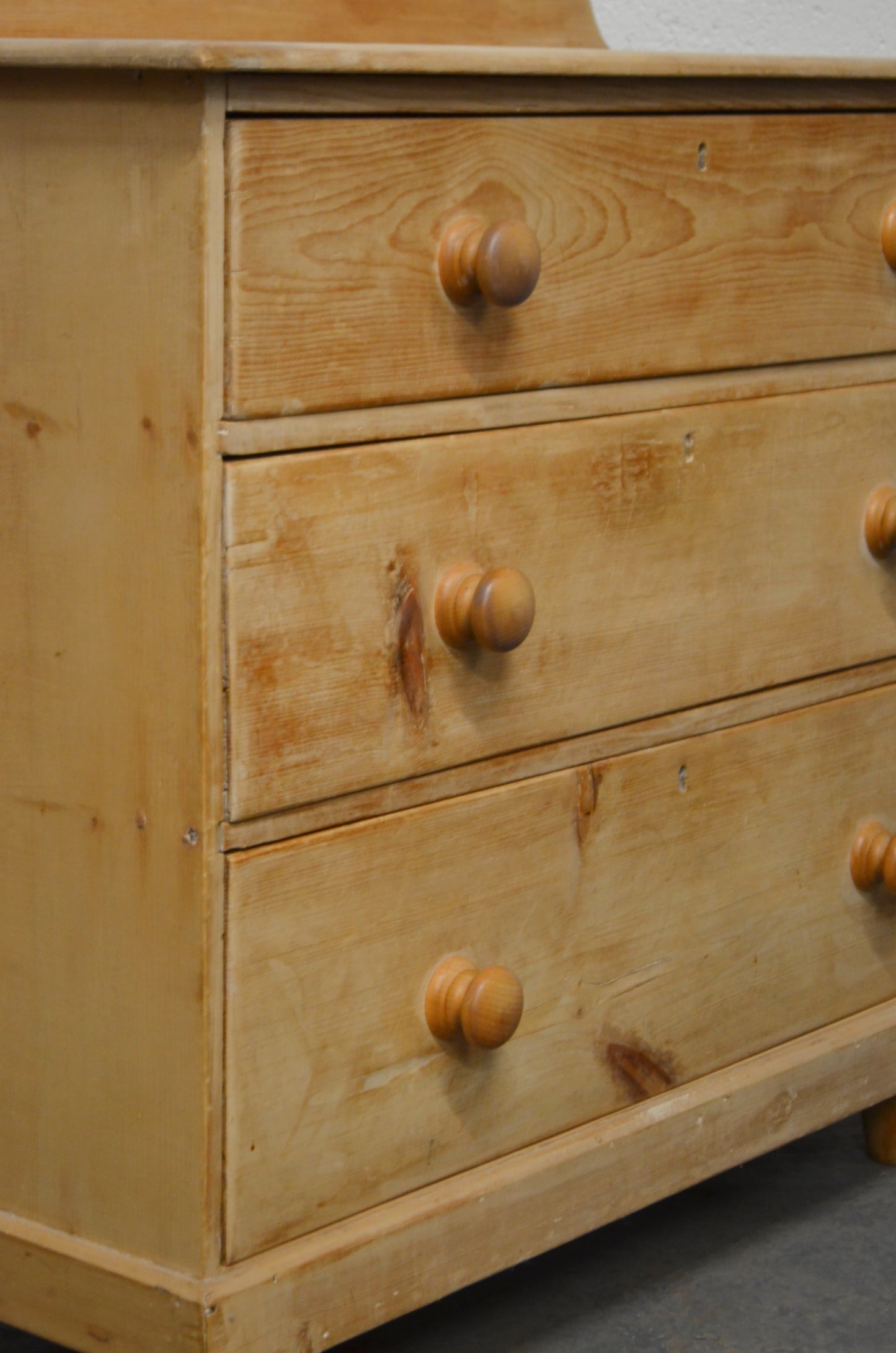 Victorian Pine Chest of Drawers
