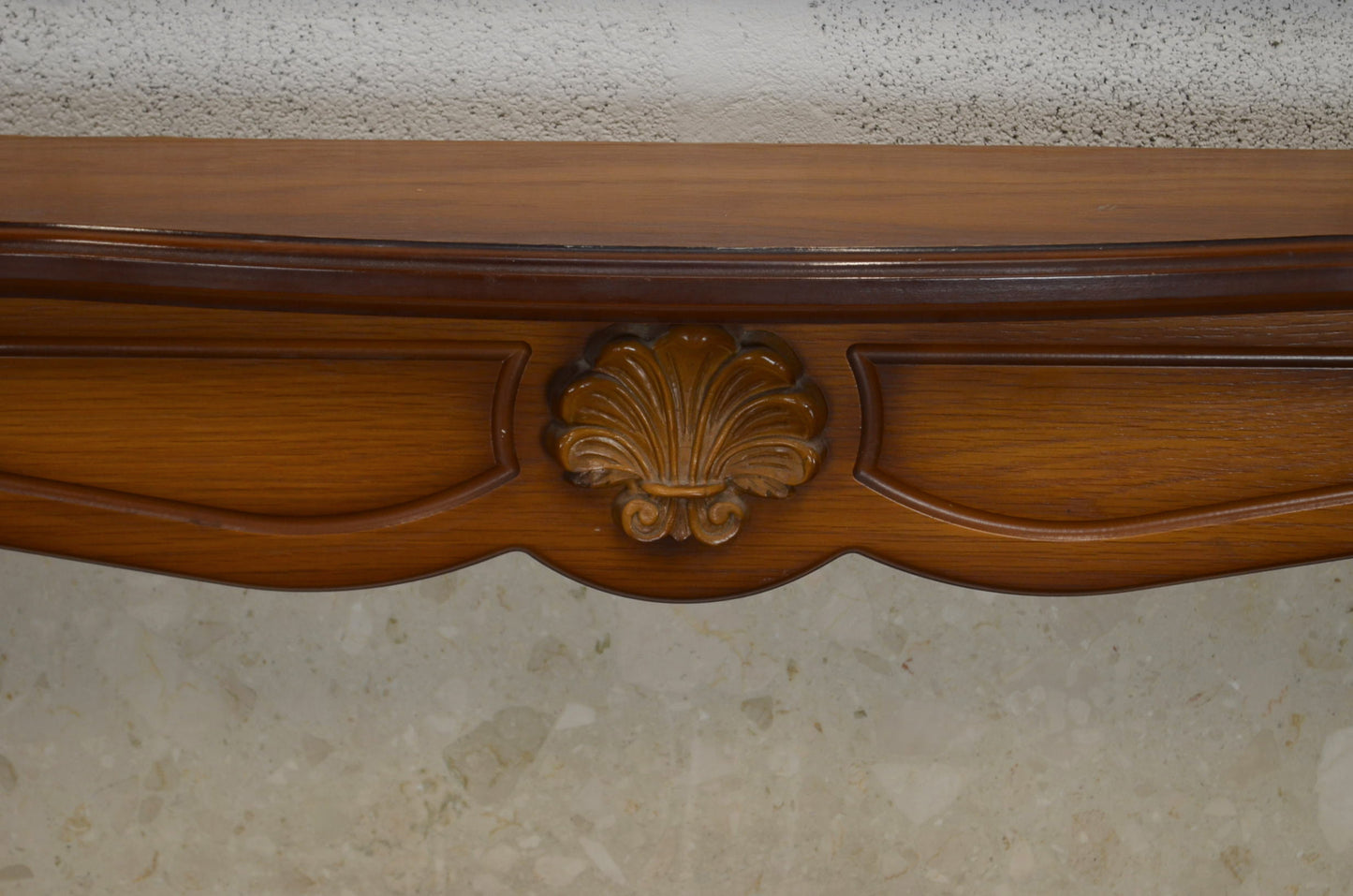 A 20th Century Antique Style Fireplace Mantel & Surround