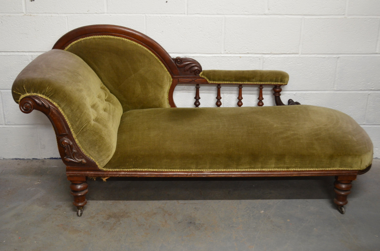 Victorian Chaise Longue