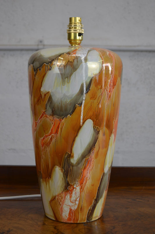 A Vintage Ceramic Art Pattern Table Lamp