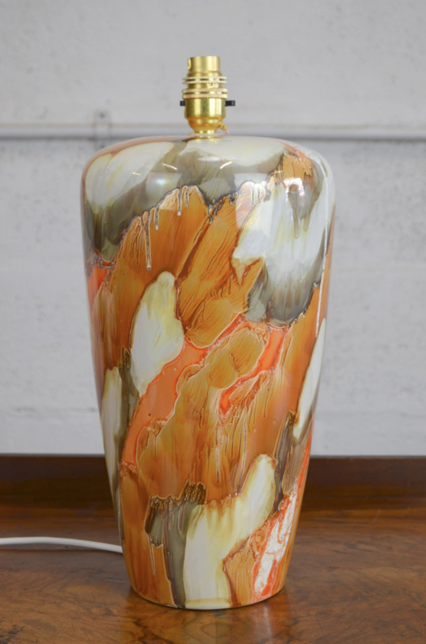 A Vintage Ceramic Art Pattern Table Lamp