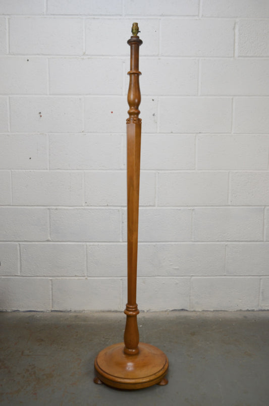Vintage Walnut Floor Lamp (n1)