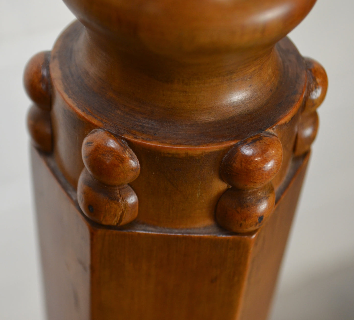 Vintage Walnut Floor Lamp (n1)