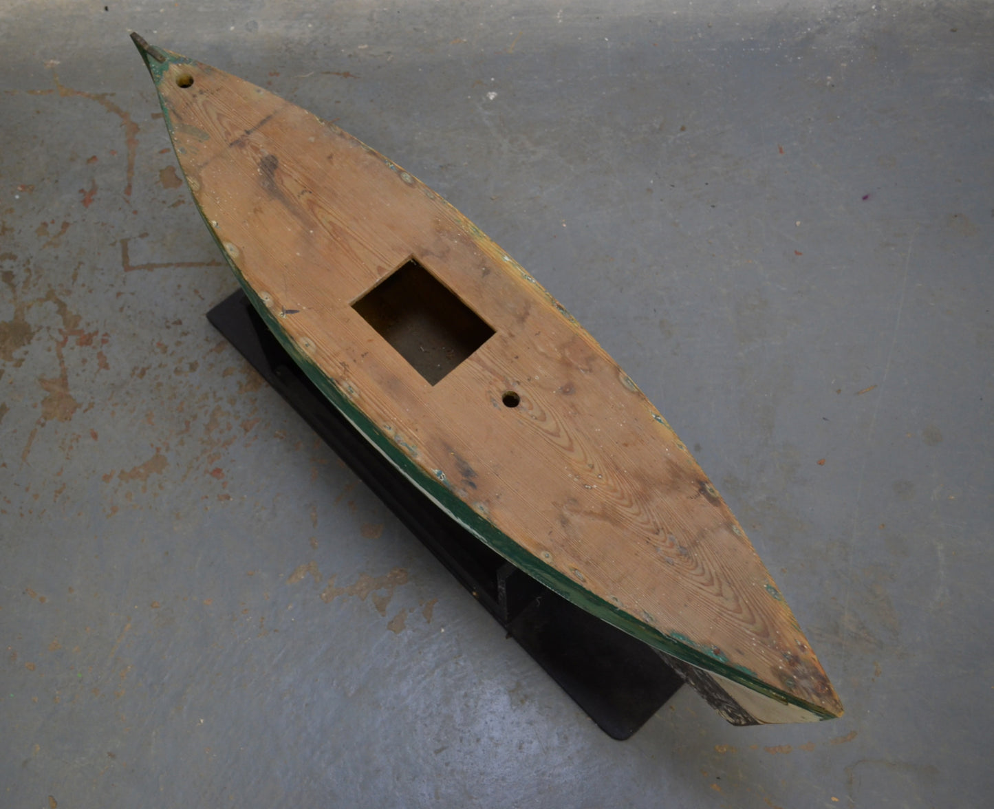 Antique Pond Yacht (for restoration)