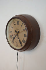 Vintage Magneta Wall Clock