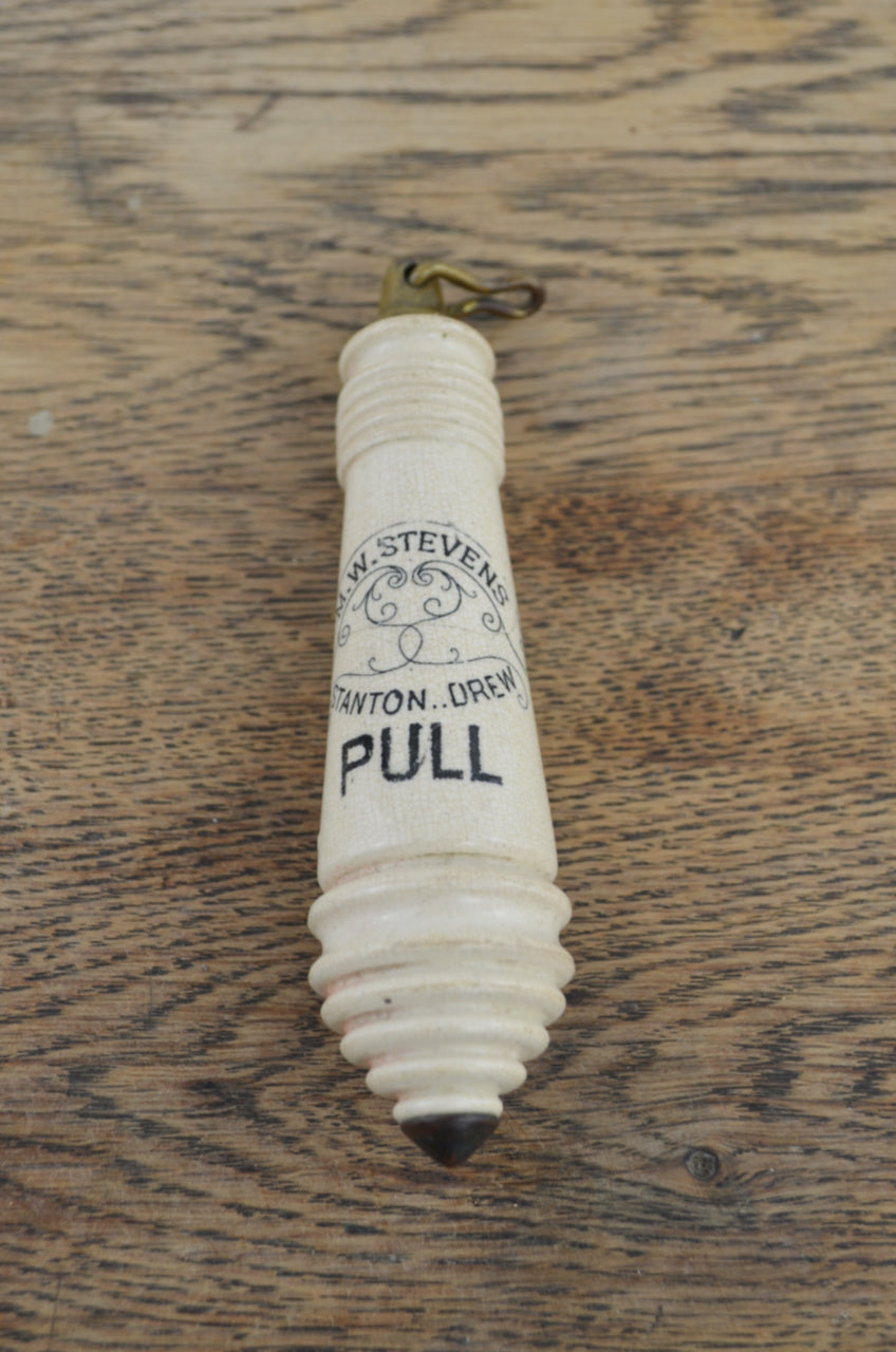 Victorian Ceramic Toilet Pull