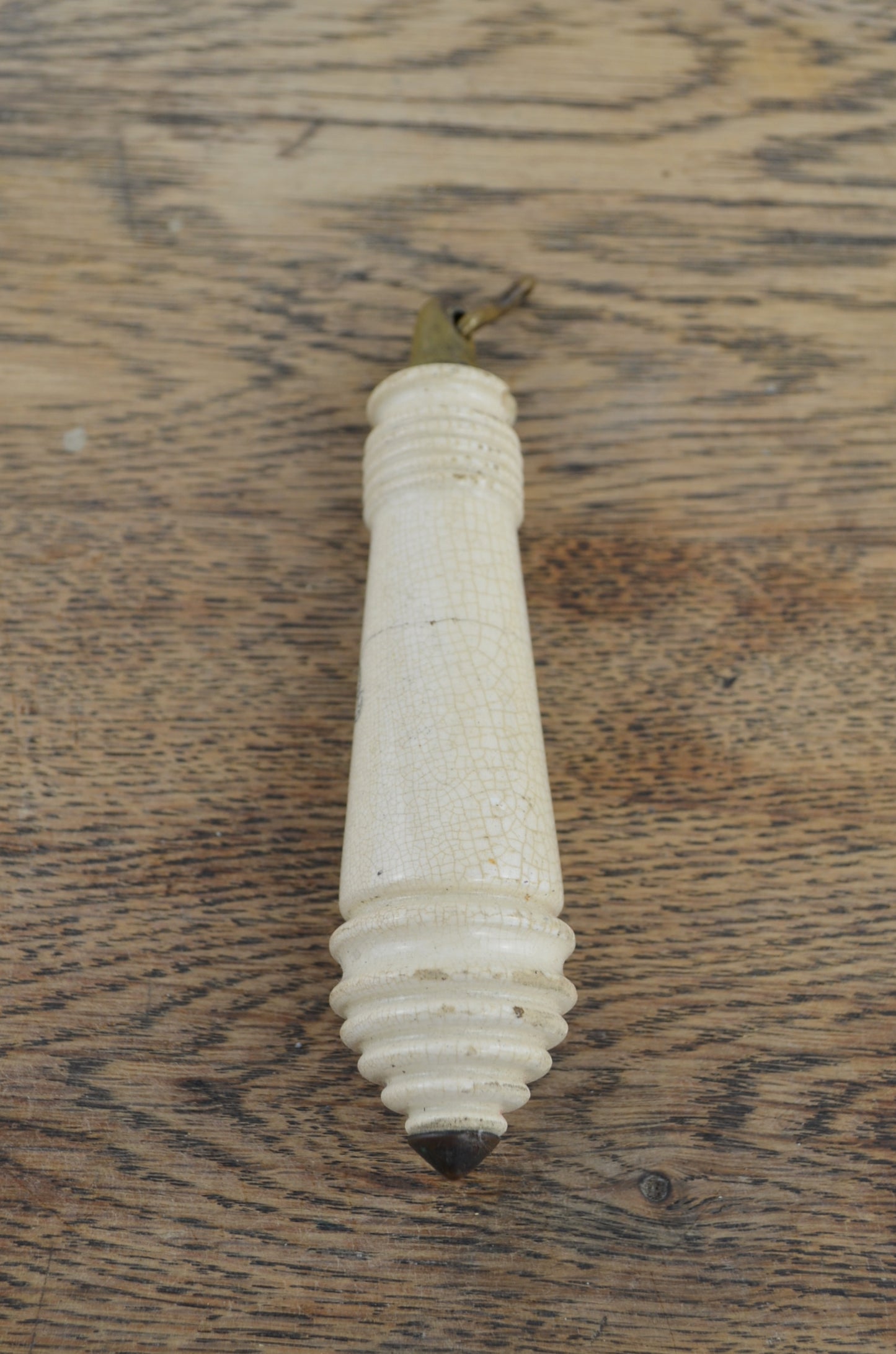 Victorian Ceramic Toilet Pull