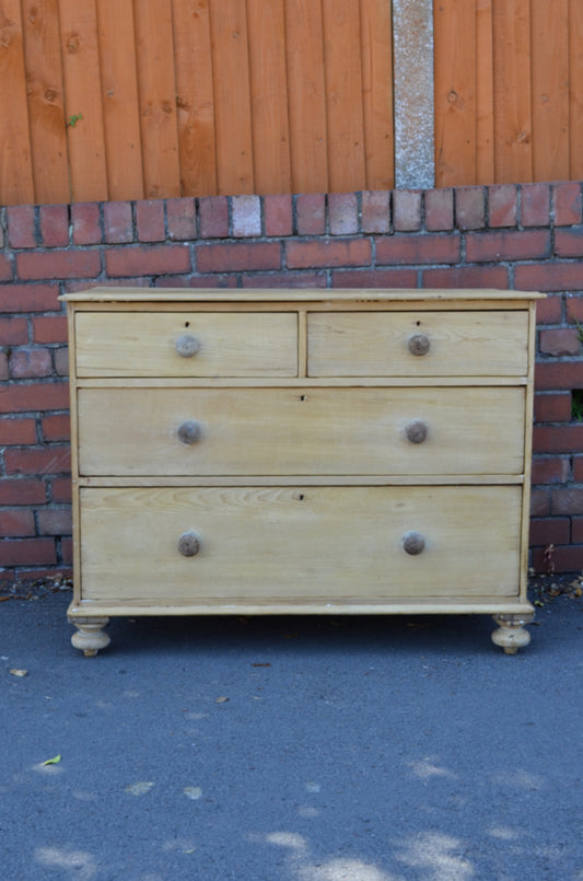 Victorian Chest Of Drawers