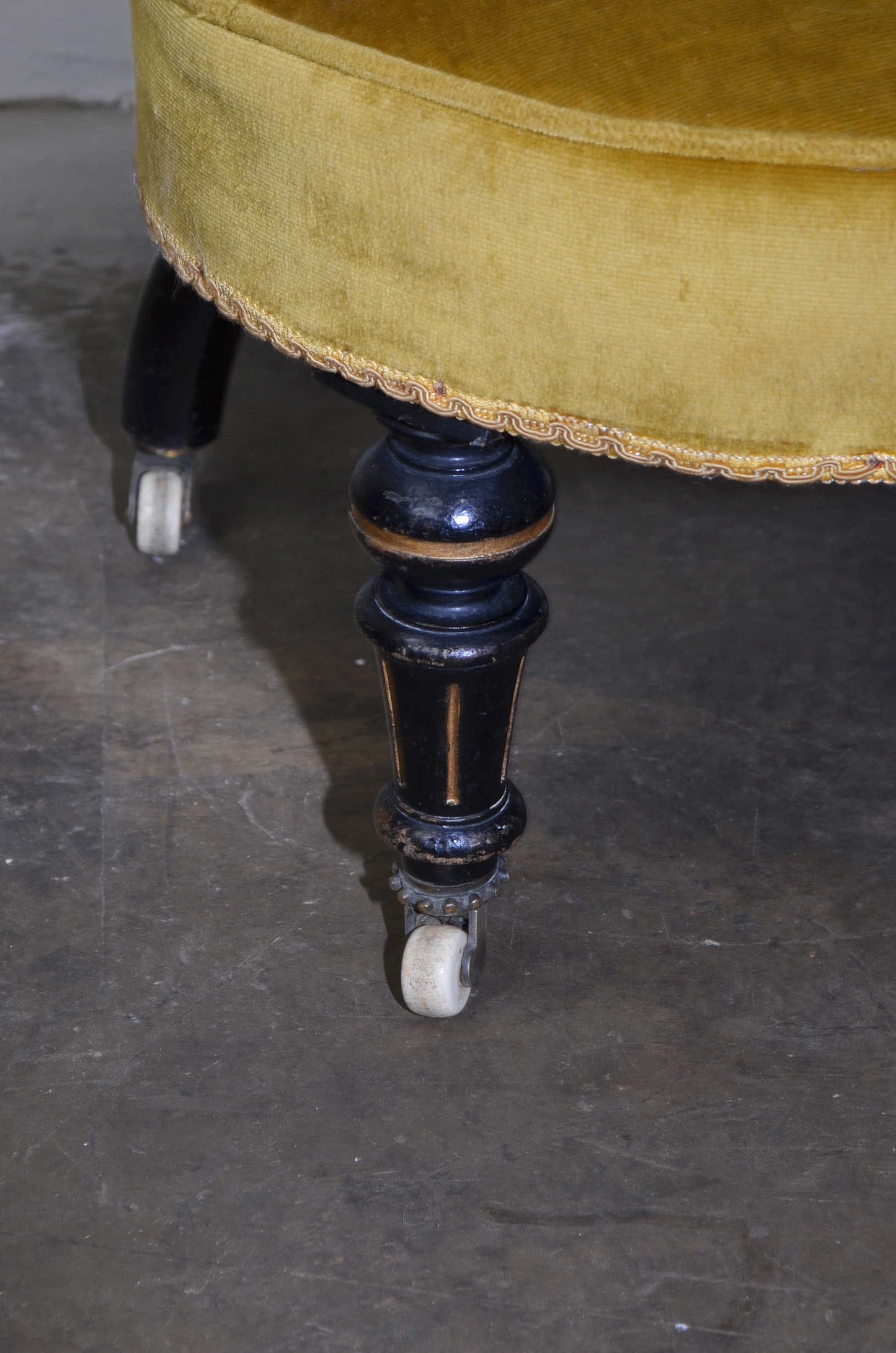 Victorian Ladies Chair