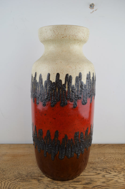 bay lava floor vase 
