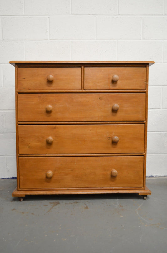 Victorian Chest Of Drawers