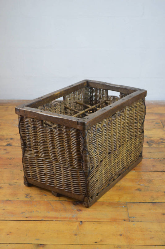 Early Wicker Wine Basket/Crate