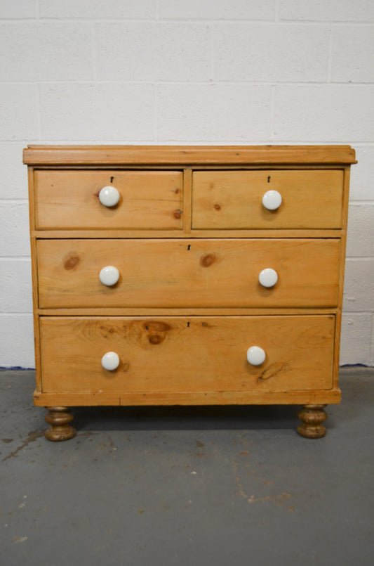 Victorian Chest Of Drawers