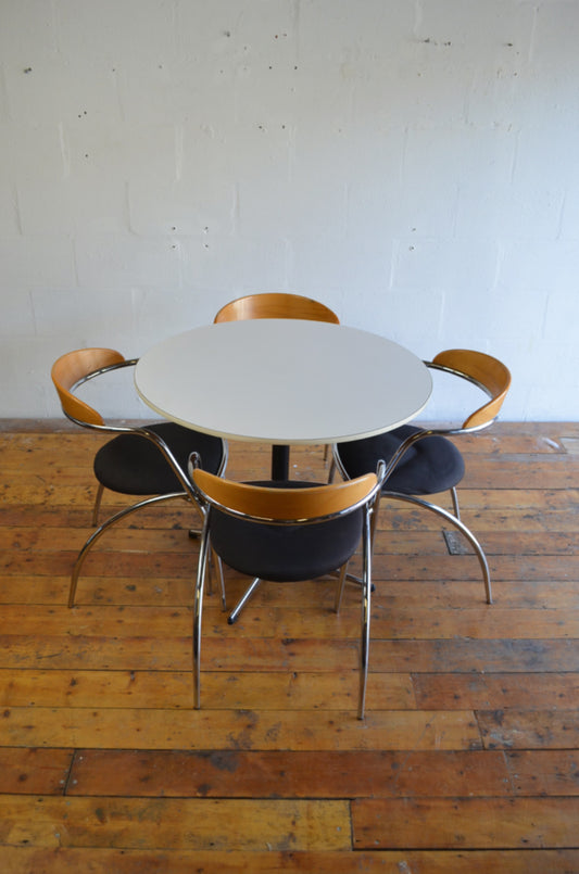 Effezeth Italian Table and Chairs