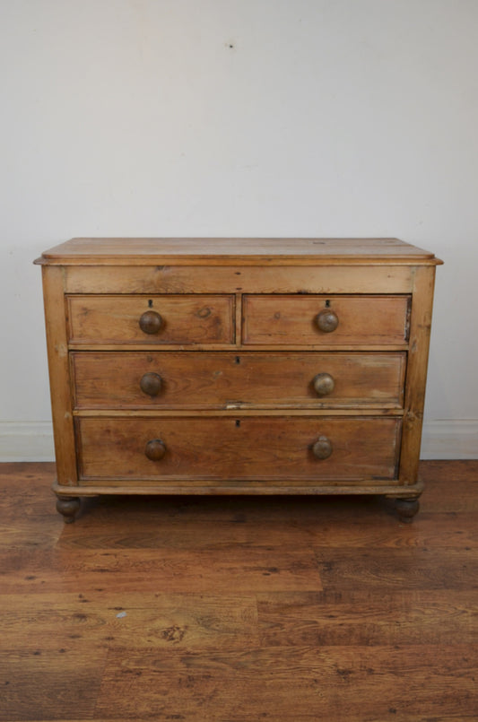 Vintage/Antique Chest Of Drawers