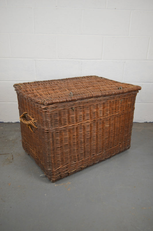 Early Log/Laundry Basket