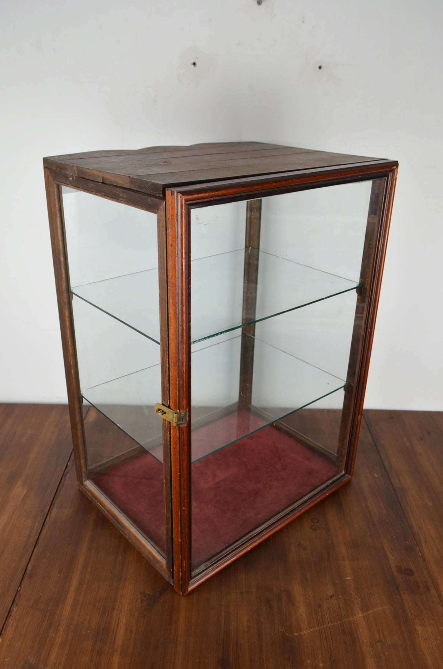Early Display Cabinet