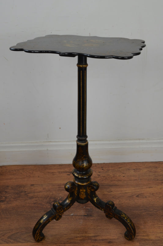A Pair Of Regency Occasional Tables