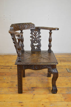 A Victorian Carved Oak Corner Chair