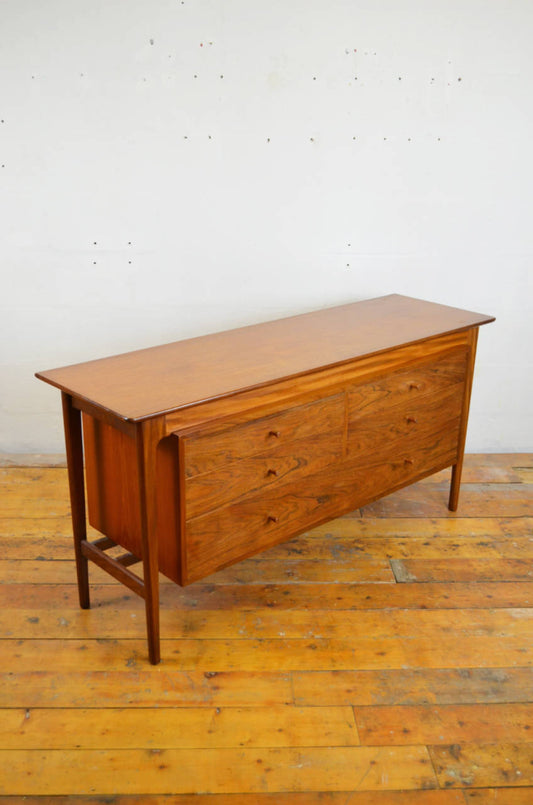 Mid-Century Younger Chest Of Drawers